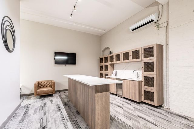 813 Broadway Street, Cincinnati, OH 45202