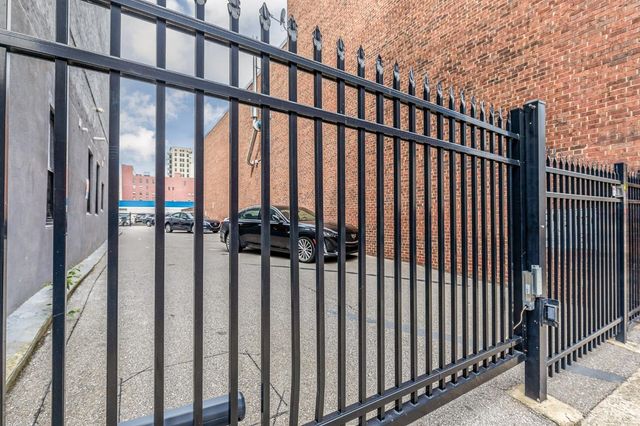 813 Broadway Street, Cincinnati, OH 45202