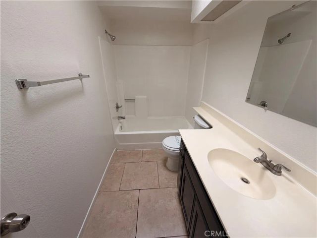 506 El Mirador, Perris, CA 92571