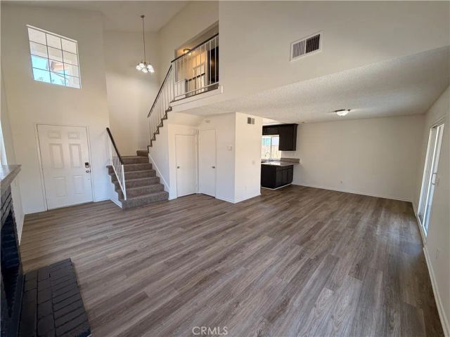 506 El Mirador, Perris, CA 92571