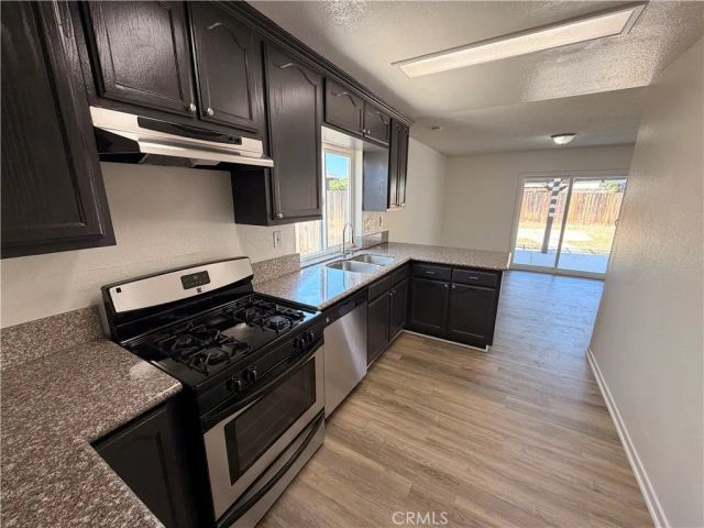 506 El Mirador, Perris, CA 92571