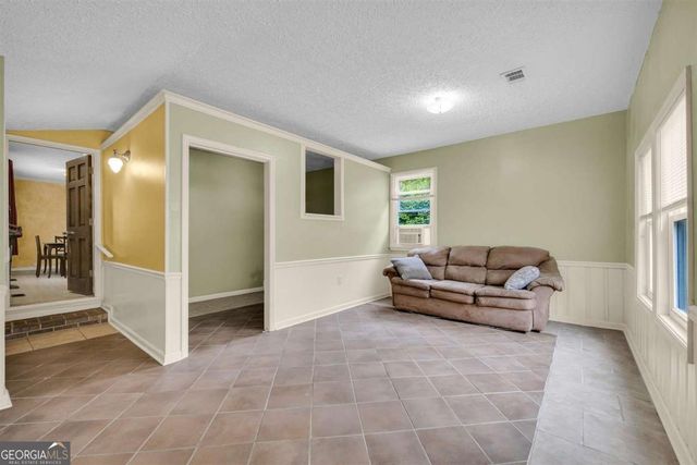 151 Winterberry Lane, Athens, GA 30606