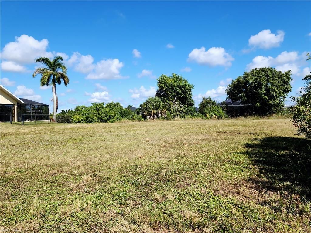 617 NW 14th ST, CAPE CORAL, FL 33993 — exterior
