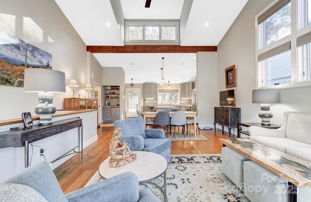 40 River Run, Asheville, NC 28804