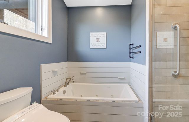 40 River Run, Asheville, NC 28804