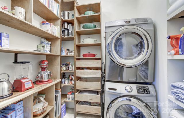 40 River Run, Asheville, NC 28804