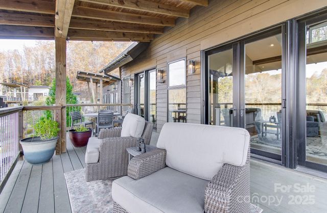 40 River Run, Asheville, NC 28804