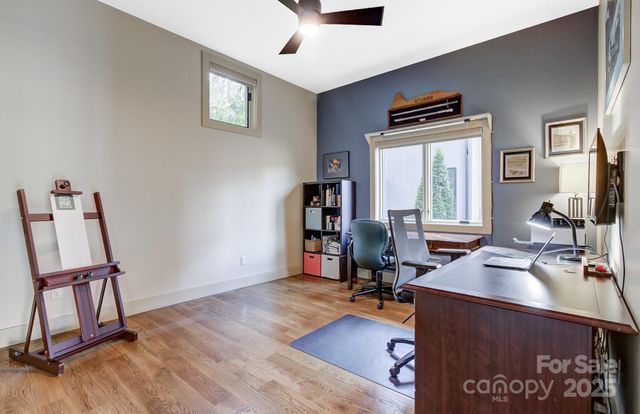 40 River Run, Asheville, NC 28804