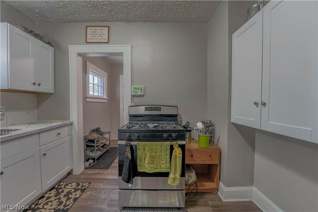 1215 Bellflower Avenue SW, Canton, OH 44710