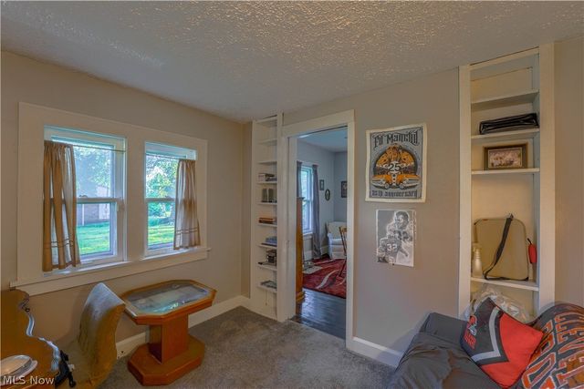 1215 Bellflower Avenue SW, Canton, OH 44710