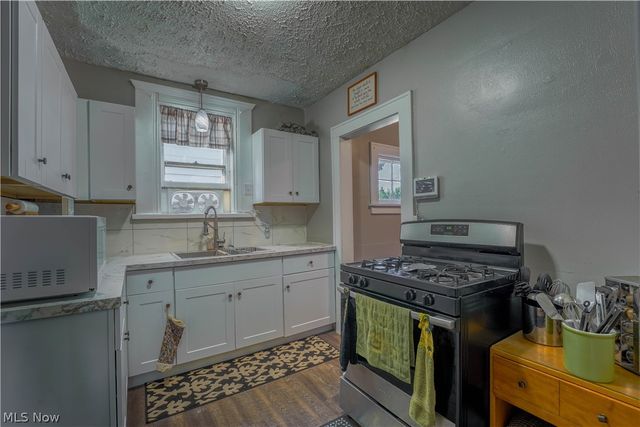 1215 Bellflower Avenue SW, Canton, OH 44710