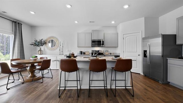 8198 Elkhorn Court, Fairburn, GA 30213