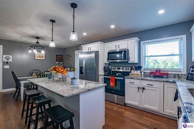 621 College Street Road, Elizabethtown, KY 42701