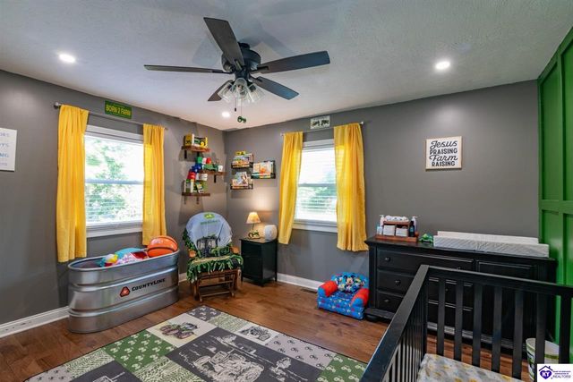 621 College Street Road, Elizabethtown, KY 42701