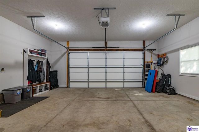 621 College Street Road, Elizabethtown, KY 42701