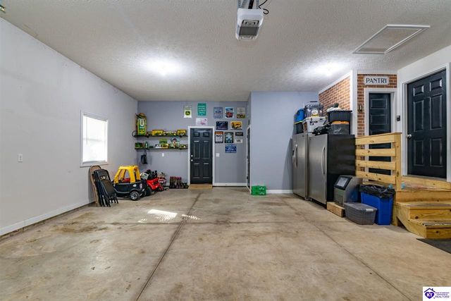 621 College Street Road, Elizabethtown, KY 42701