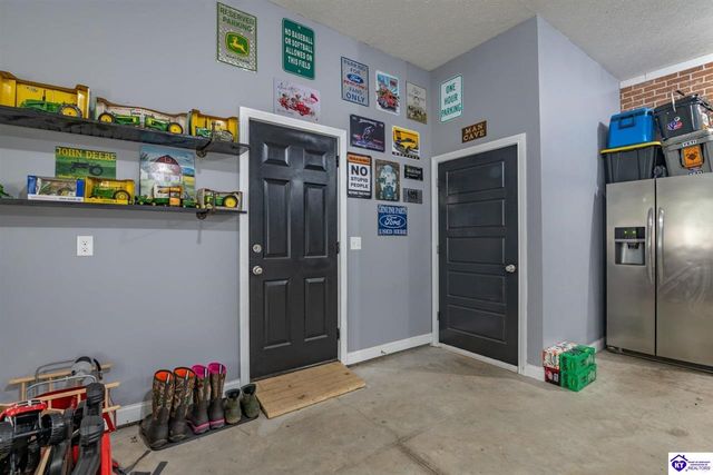 621 College Street Road, Elizabethtown, KY 42701