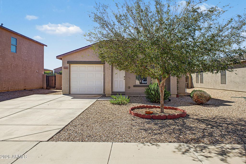 241 W TAYLOR Avenue, Coolidge, AZ 85128 — exterior