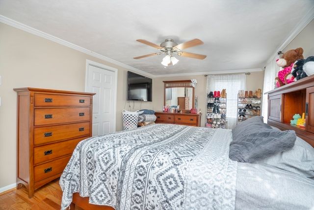 3 Winnegance Ave, Peabody, MA 01960