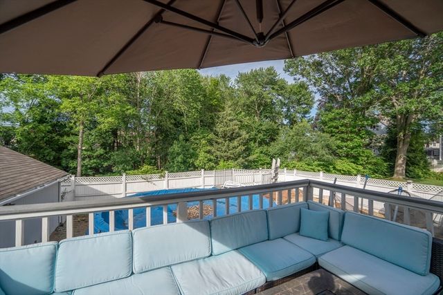 3 Winnegance Ave, Peabody, MA 01960