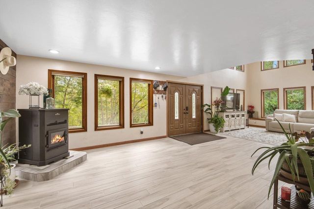 2691 MAYLINE DRIVE, Green Bay, WI 54311