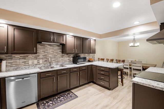 2691 MAYLINE DRIVE, Green Bay, WI 54311