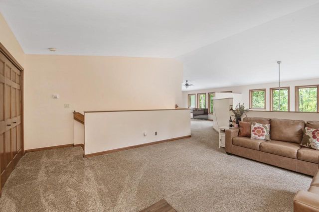 2691 MAYLINE DRIVE, Green Bay, WI 54311