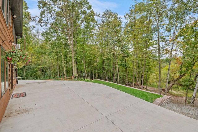 2691 MAYLINE DRIVE, Green Bay, WI 54311