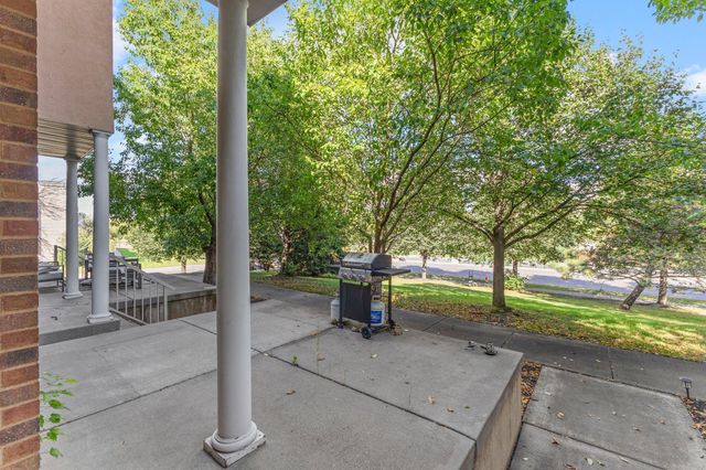 7413 Zane Avenue N, Brooklyn Park, MN 55443