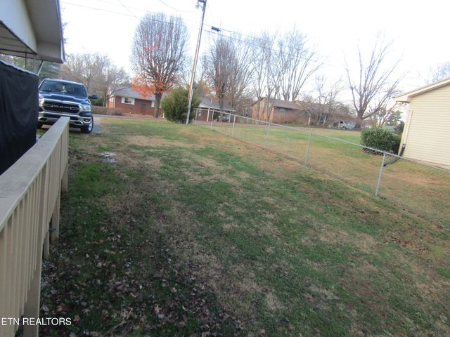 2718 Mayfield Drive, Talbott, TN 37877