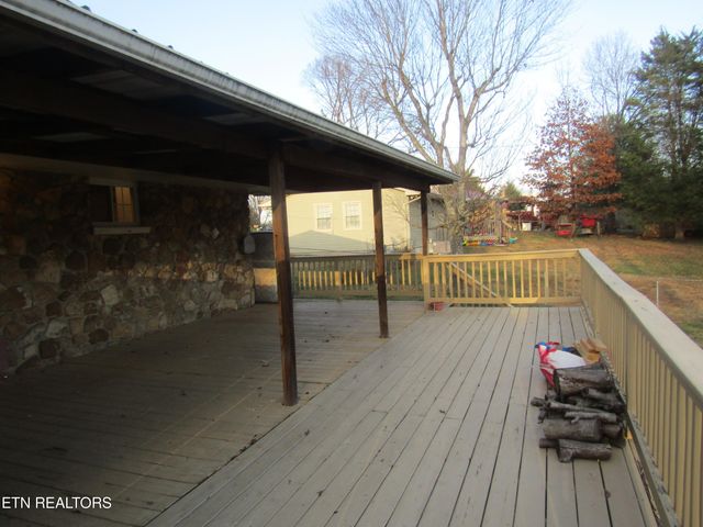 2718 Mayfield Drive, Talbott, TN 37877