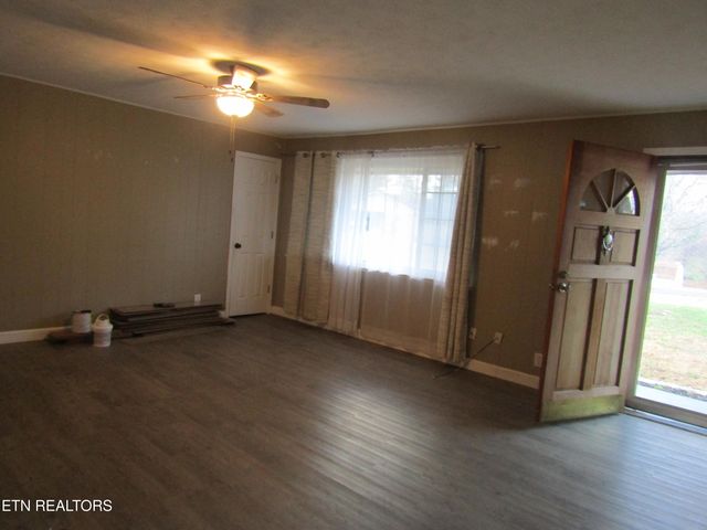 2718 Mayfield Drive, Talbott, TN 37877