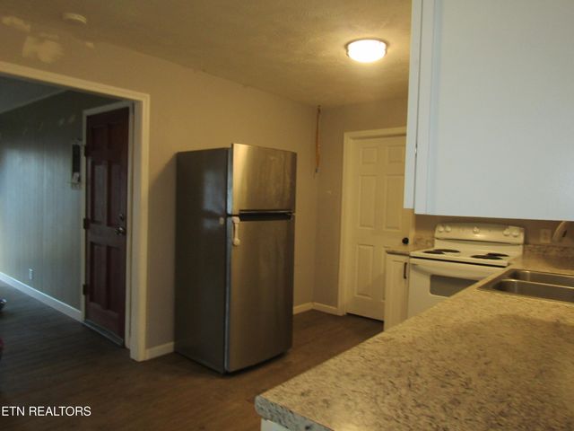 2718 Mayfield Drive, Talbott, TN 37877