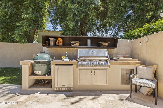 3449 E LIONS Street, Phoenix, AZ 85018