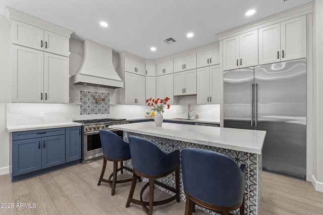 3449 E LIONS Street, Phoenix, AZ 85018