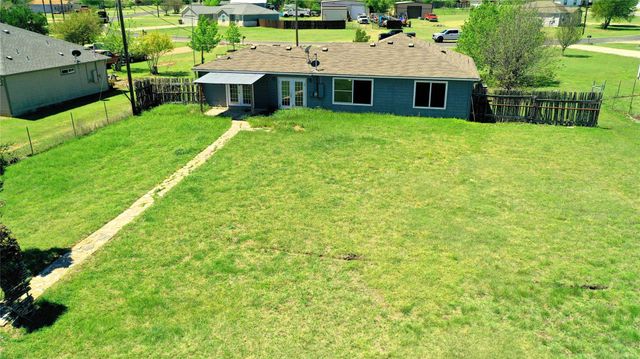 152 Round Up DR, Liberty Hill, TX 78642