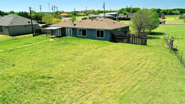 152 Round Up DR, Liberty Hill, TX 78642
