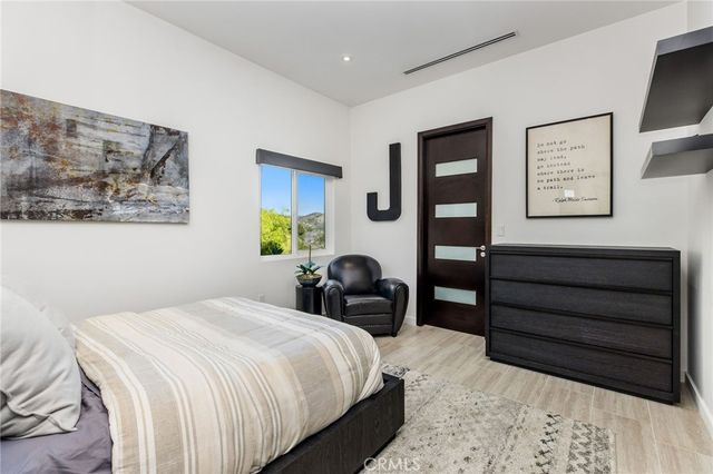 207 SADDLEBOW Road, Bell Canyon, CA 91307