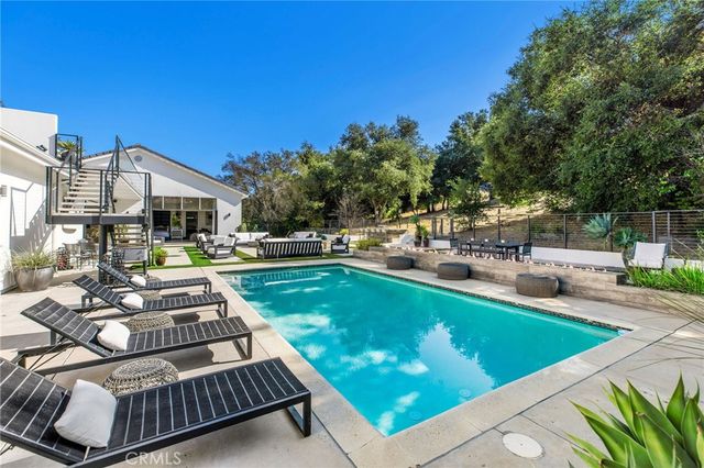207 SADDLEBOW Road, Bell Canyon, CA 91307