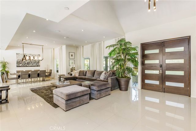 207 SADDLEBOW Road, Bell Canyon, CA 91307