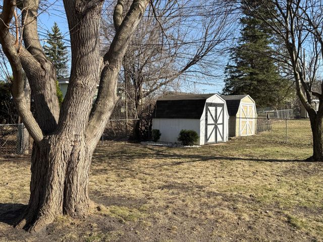 4654 Boone Avenue N, New Hope, MN 55428