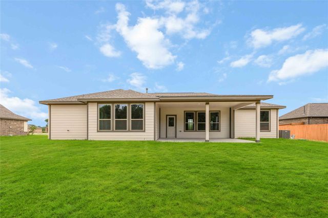 460 Barton Place Drive, Tarkington, TX 77327