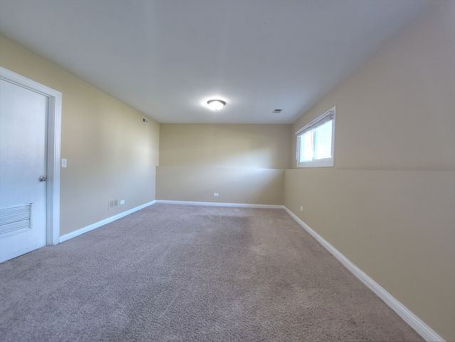 913 Dartmouth Avenue, Matteson, IL 60443