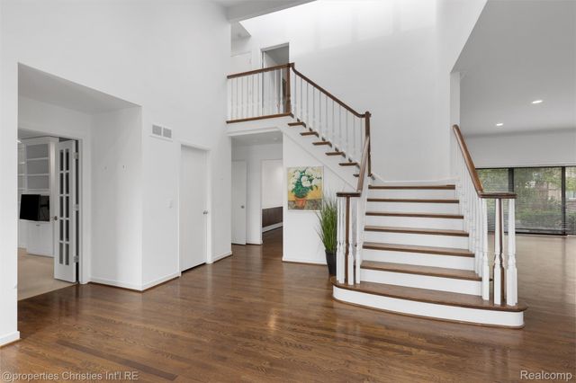 4768 Wendrick Drive, West Bloomfield Charter Township, MI 48323