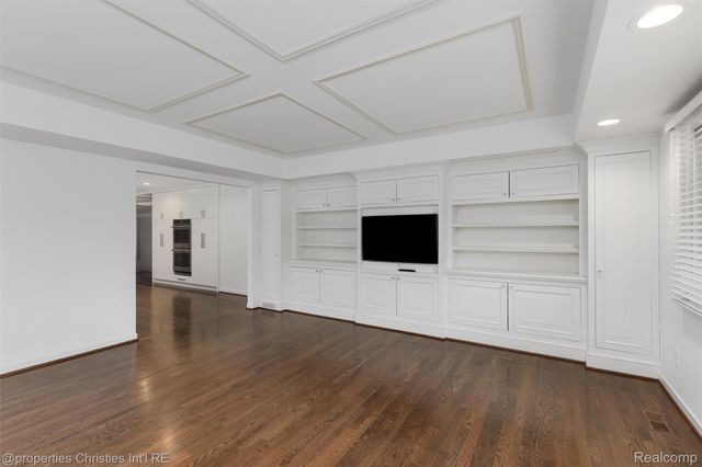 4768 Wendrick Drive, West Bloomfield Charter Township, MI 48323