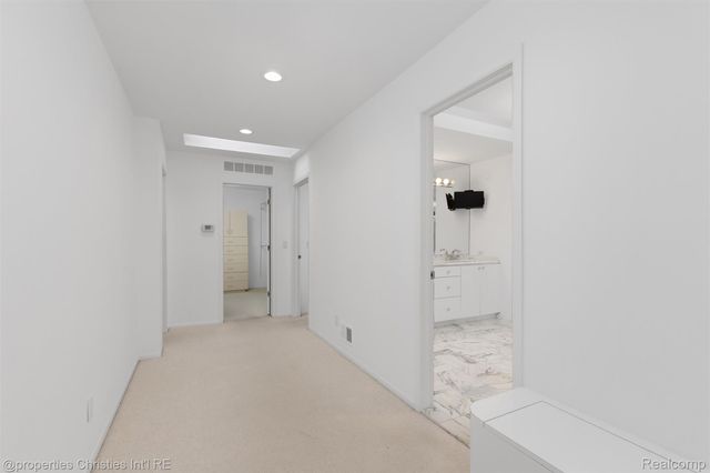 4768 Wendrick Drive, West Bloomfield Charter Township, MI 48323