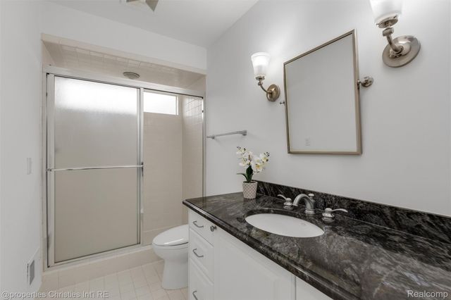 4768 Wendrick Drive, West Bloomfield Charter Township, MI 48323