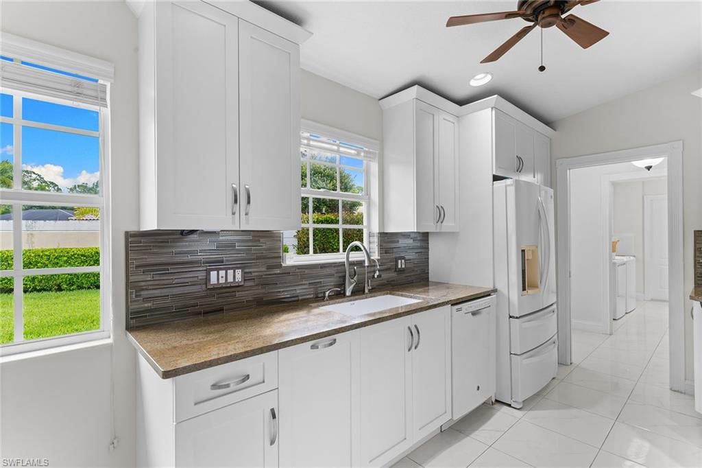 3210 Barbados LN, NAPLES, FL 34119 — photo 4