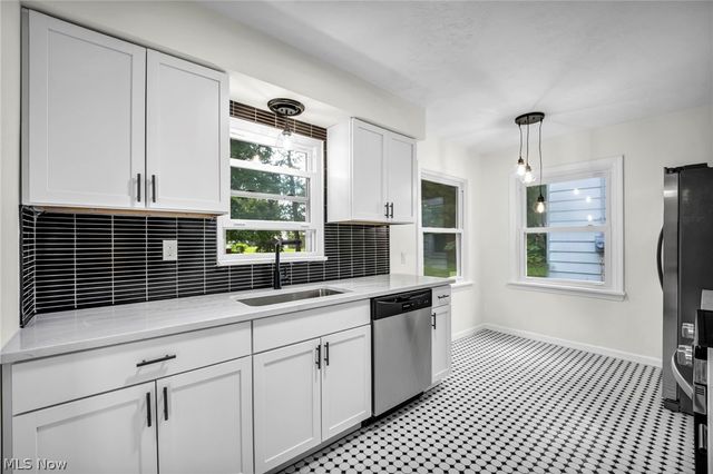 421 E 255th, Euclid, OH 44132