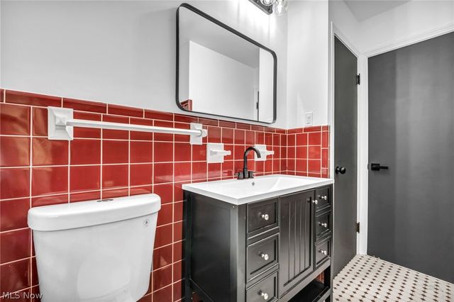 421 E 255th, Euclid, OH 44132